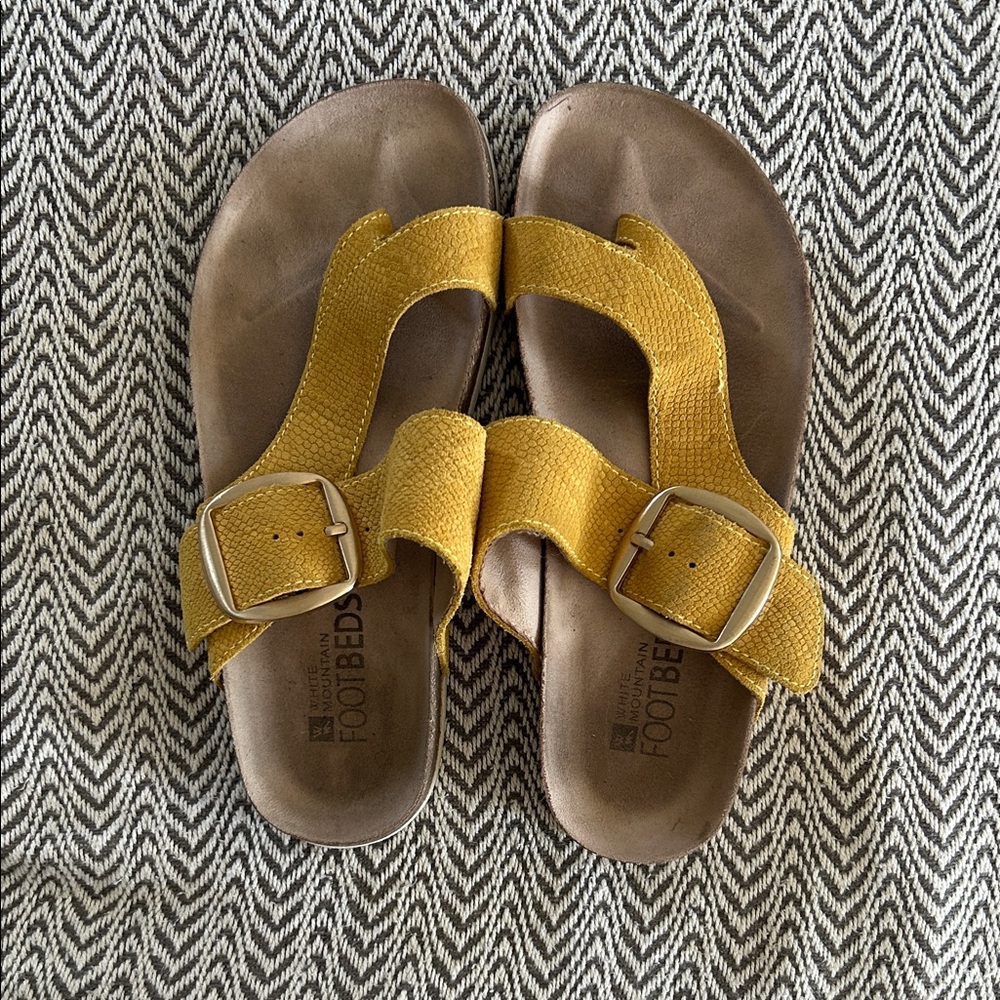 White Mountain women’s leather sandals